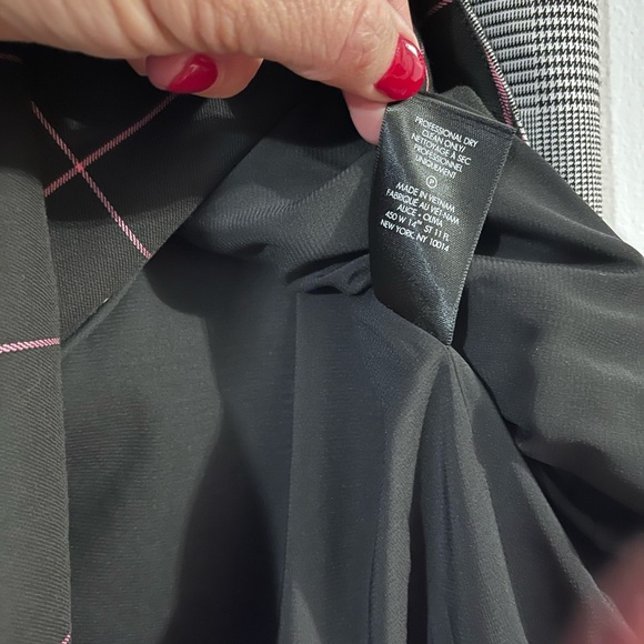 Alice + Olivia NWT Gray Asymmetrical Ruffle Skirt Size 10 - Picture 10 of 11